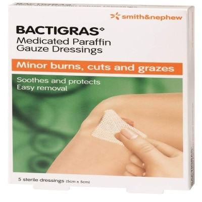 SMITH & NEPHEW Medicated Paraffin Gauze Dressing (5cm x 5cm) 5s