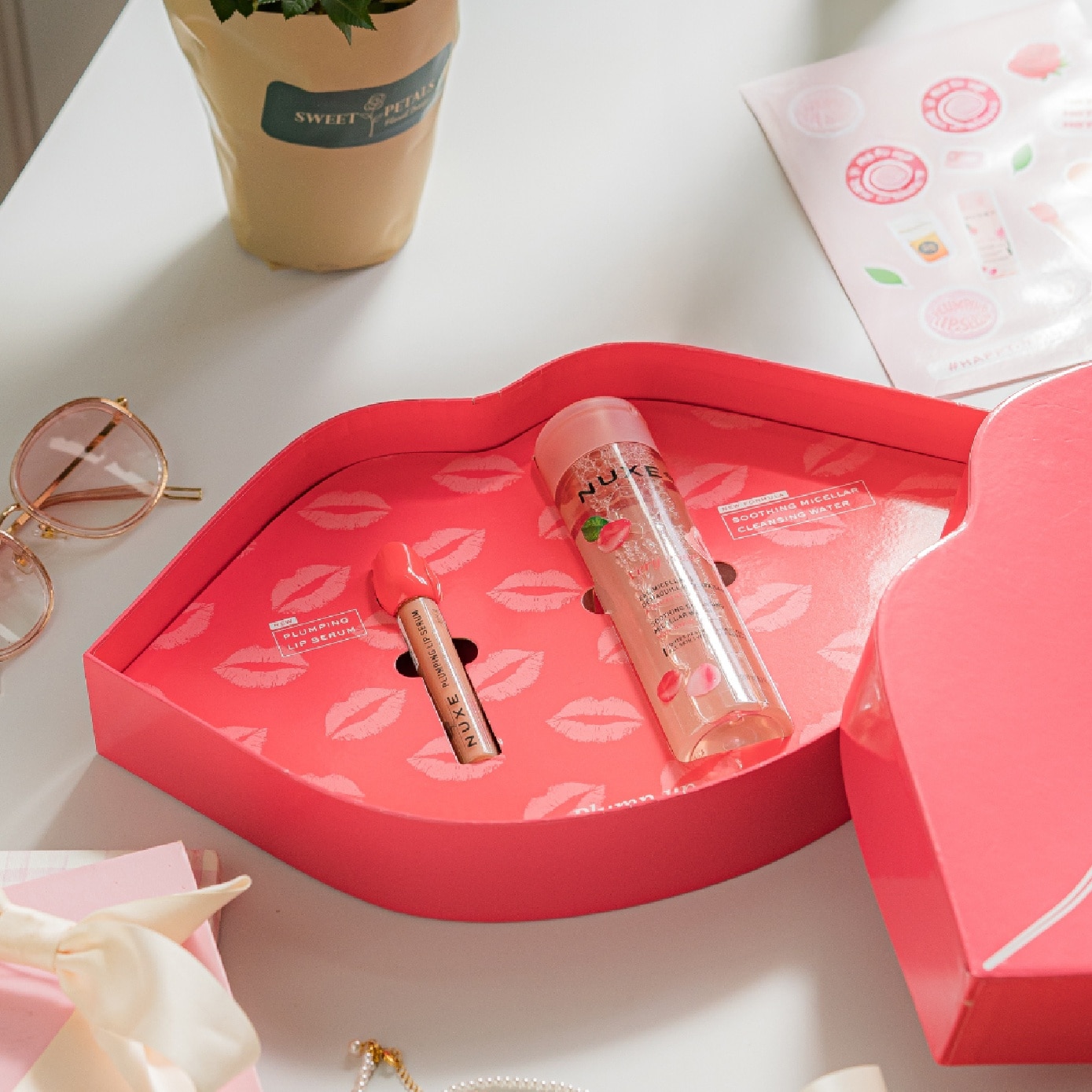 Very Rose Happy in Pink Lip Exclusive Gift Set 1s
