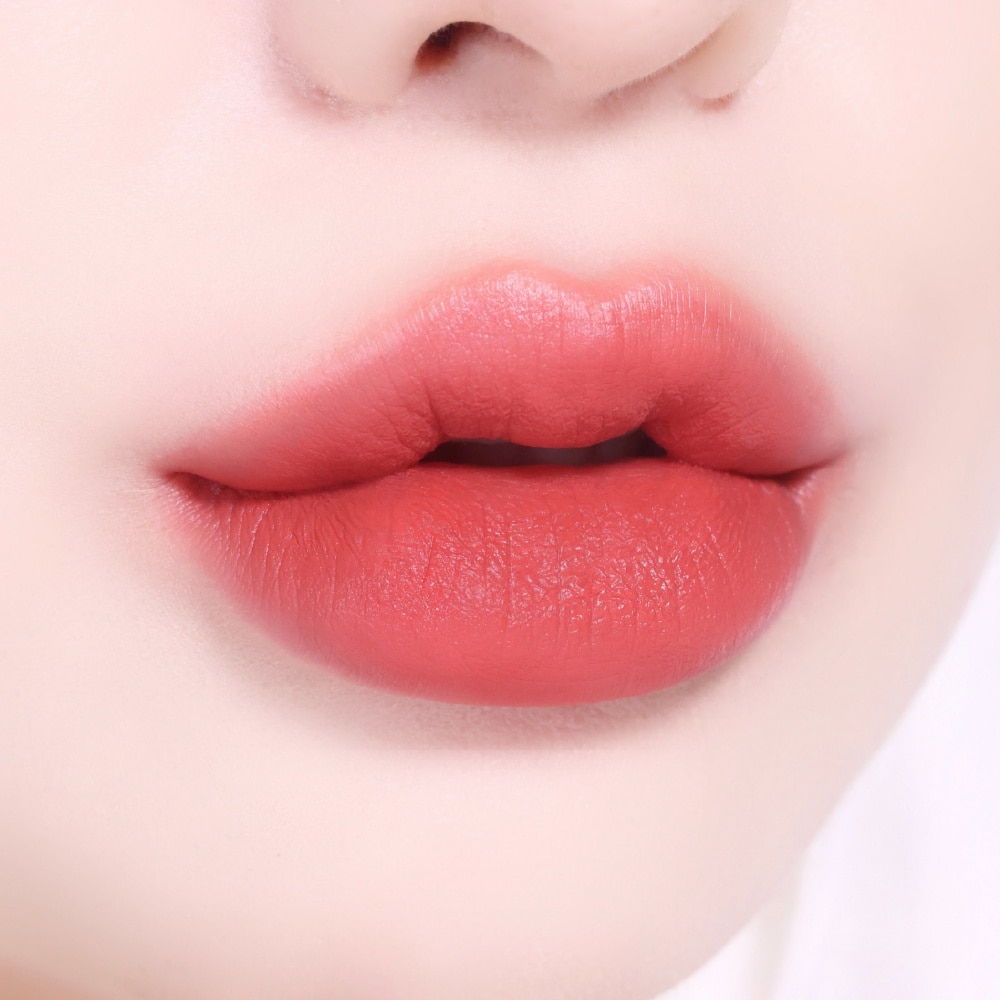 Cloud Blur Lipstick #02 Smoked Coral 3.3g