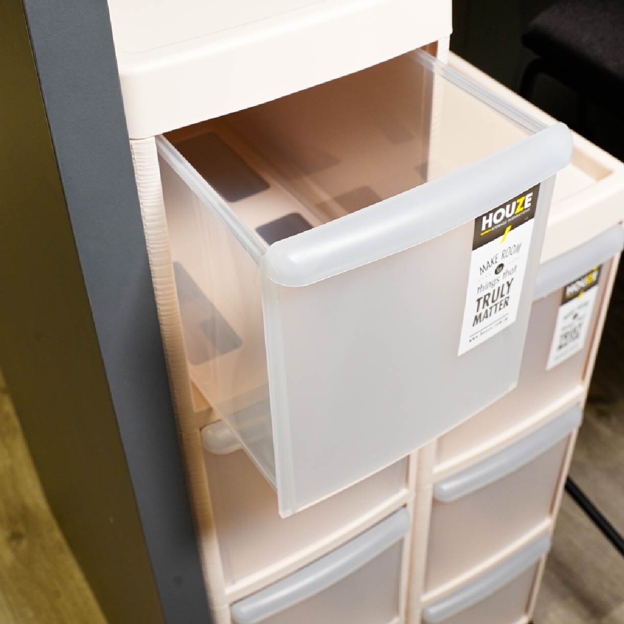 Slim Cabinet MS-2183 3 Tier Beige 1s