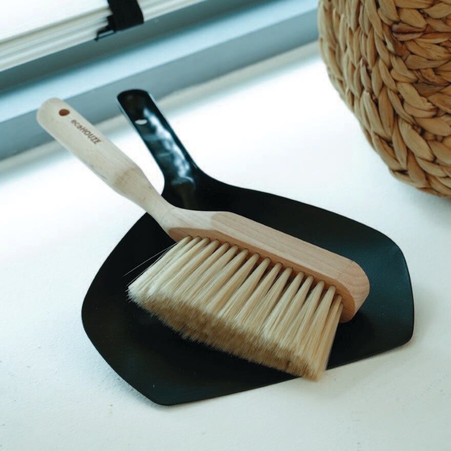 Wood and Metal Brush & Dustpan Set Black 1s