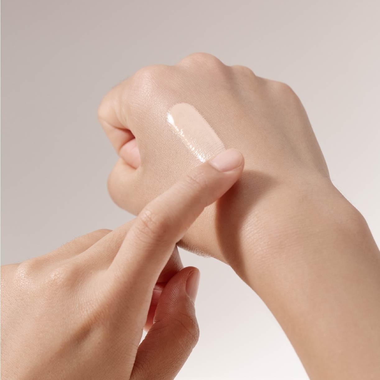 Mood Vegan Glow Cushion 01 Pure SPF50+ PA++++ 13g