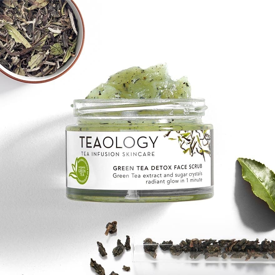 Green Tea Detox Face Scrub (Exfoliates With Ultra Fine Sugar Crystals And Its Silky Buttercream Texture Leaves The Skin Feeling Nourished) 50ml