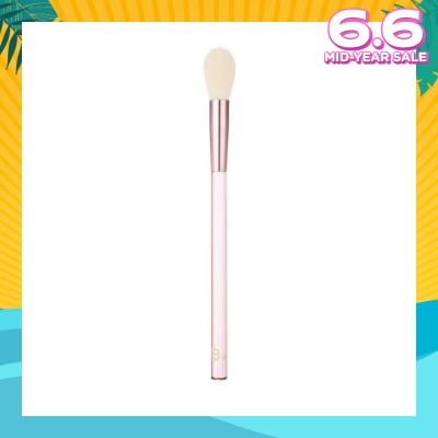BANILA CO B. By Banila Highlighter Brush (Face Brush Optimized For Three Dimentional, Glowing Skin) 1s