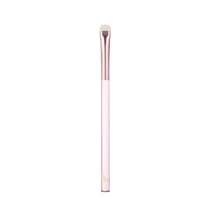 B. By Banila Smudge Brush Eyeshadow, Eye Line Blending Brush (Precise Color Expression And Natural Eye Line Blending) 1s