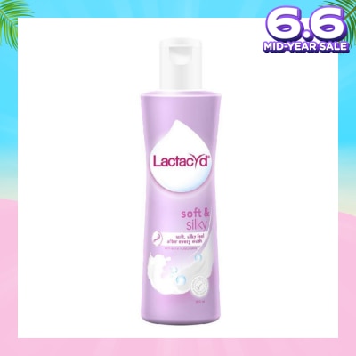 LACTACYD Soft & Silky with Extra Moisturizer Feminine Wash 250ml