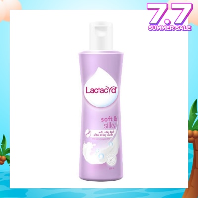 LACTACYD Soft & Silky with Extra Moisturizer Feminine Wash 250ml