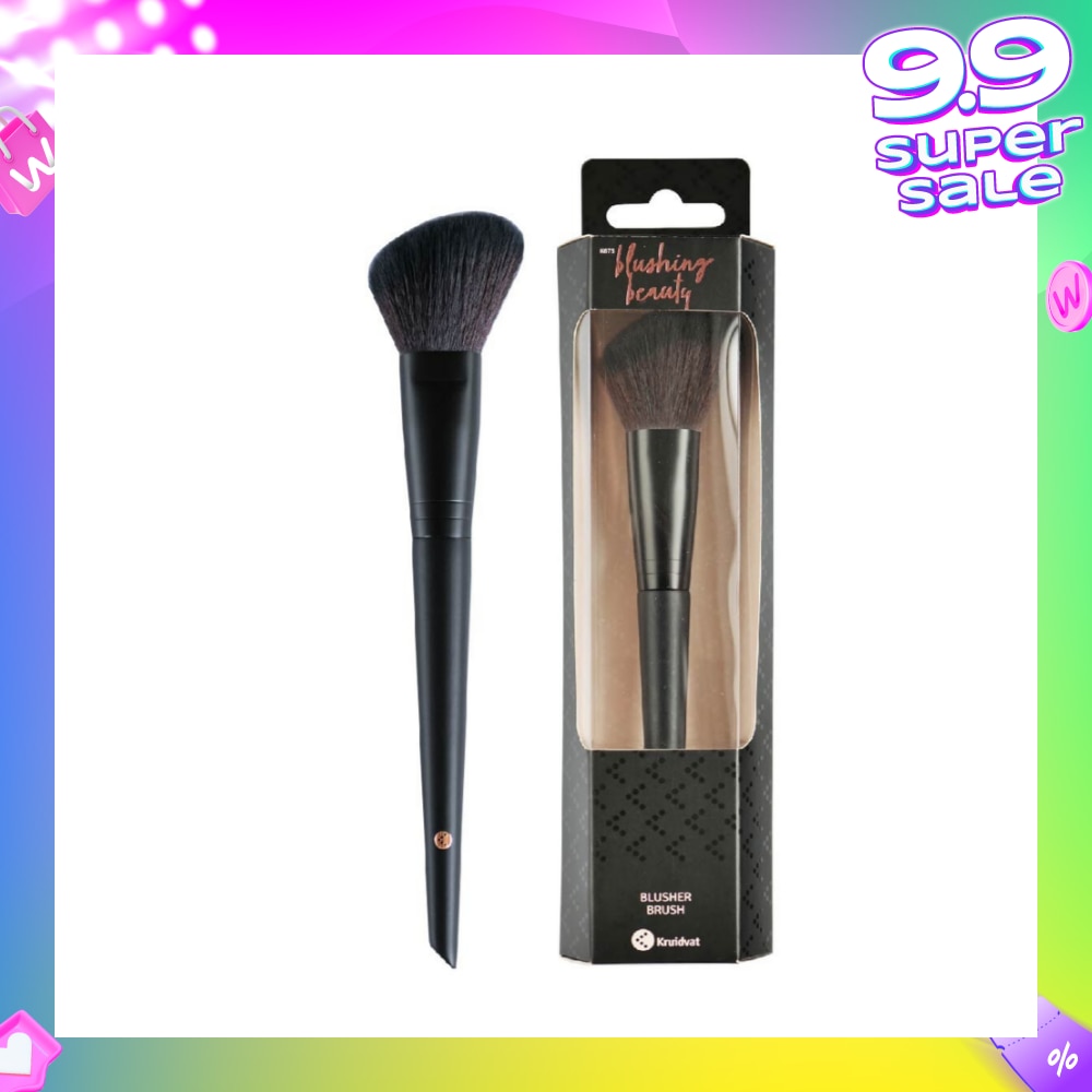Blusher Brush (Ideal For Powdered Blushes Or Contours. The Angled Shape Makes The Brush Perfect For Highlighting The Contours Of The Face Naturally) 1s