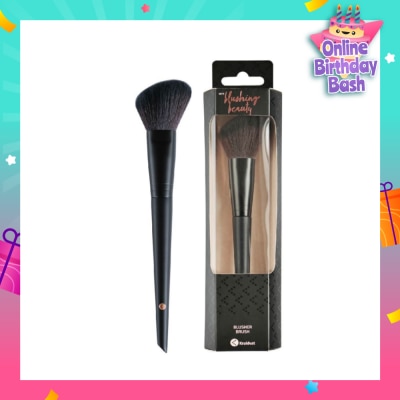 KRUIDVAT Blusher Brush (Ideal For Powdered Blushes Or Contours. The Angled Shape Makes The Brush Perfect For Highlighting The Contours Of The Face Naturally) 1s