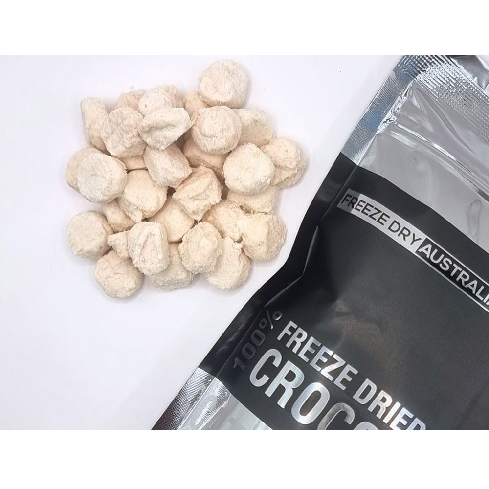 Freeze Dried Crocodile Bites Cat and Dog Treats 70g image