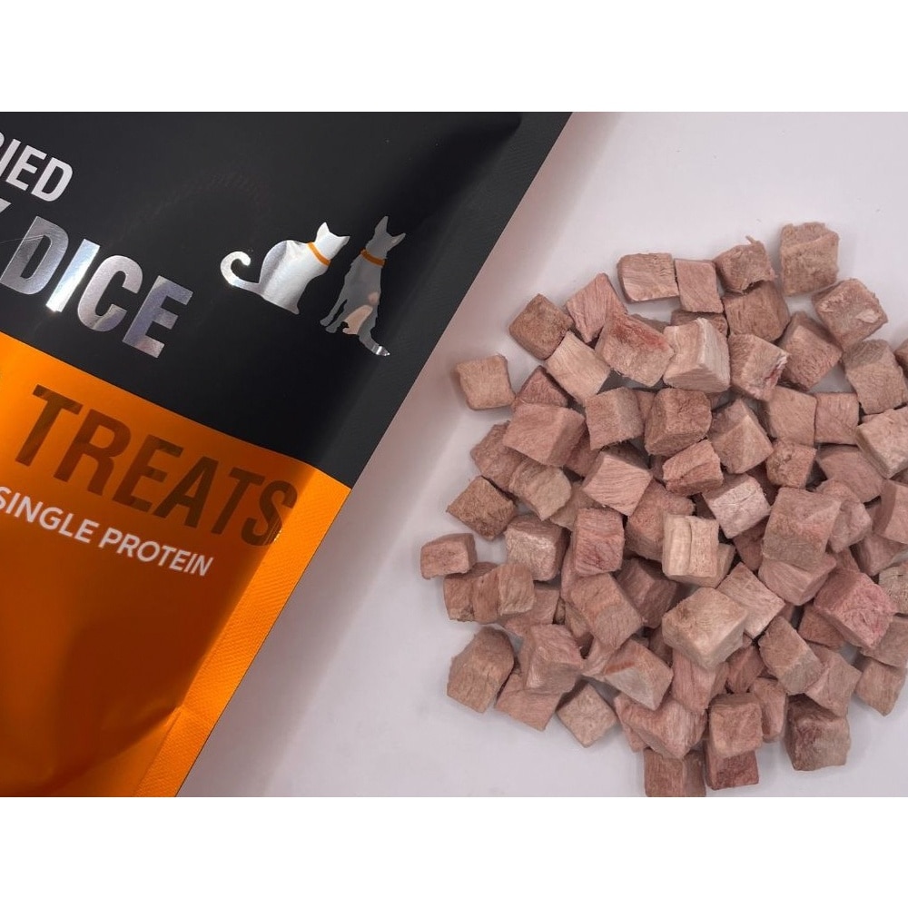 Freeze Dried Turkey Dice Cat and Dog Treats 100g image