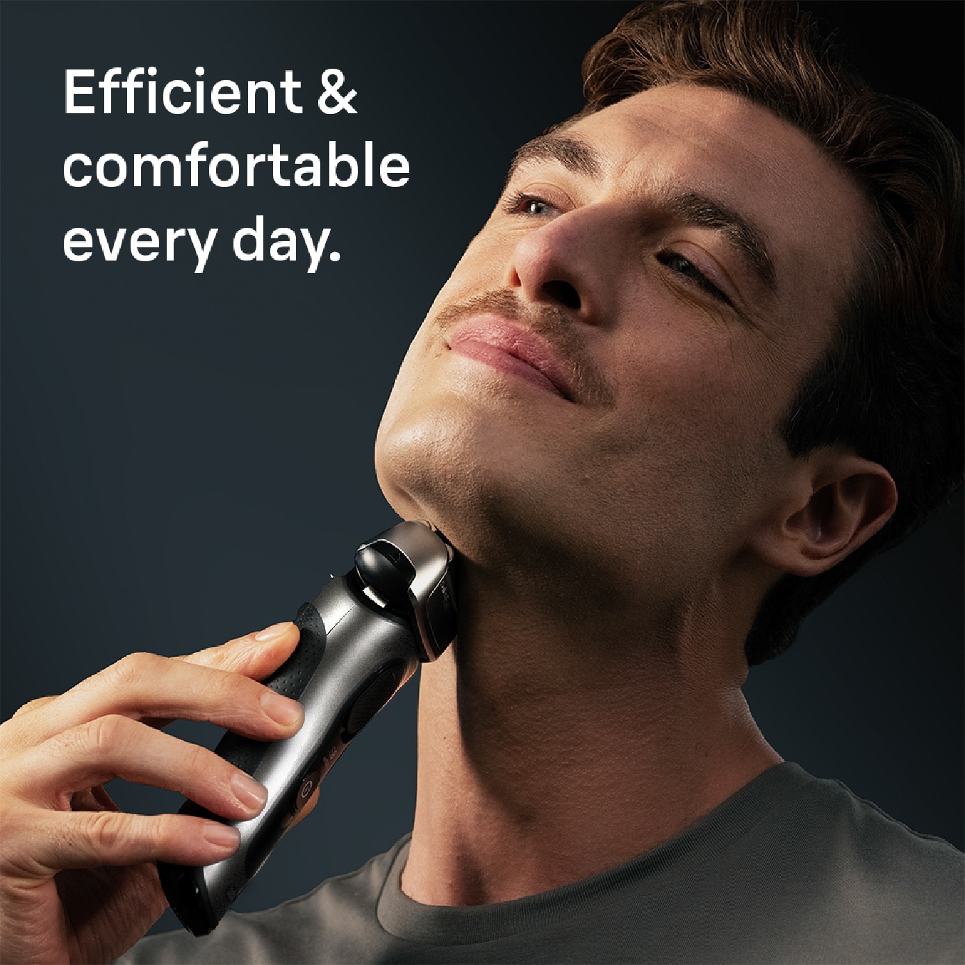 Series 8 8617s Men's Electric Shaver with SensoAdapt Technology 1s