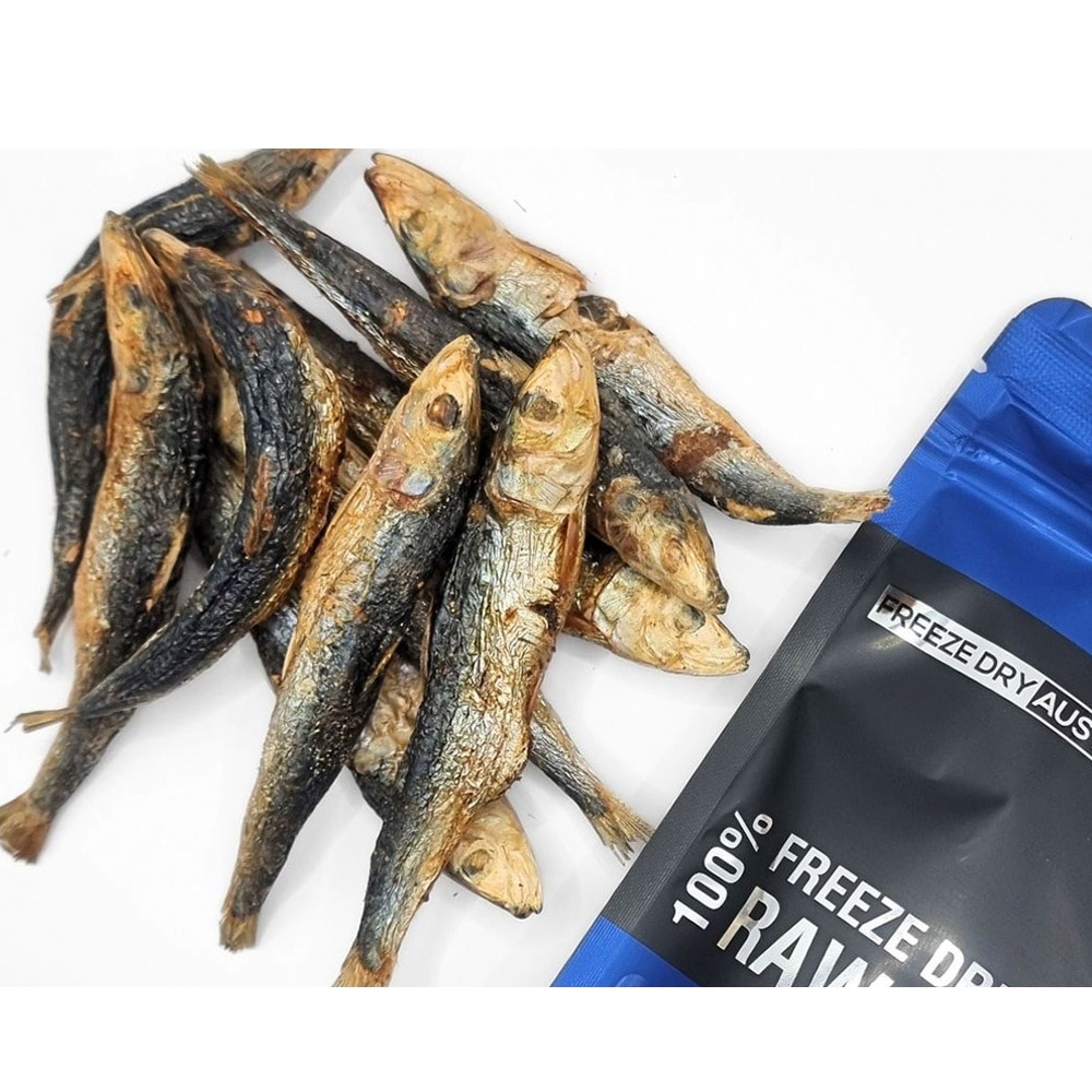 Freeze Dried Raw Sardines Cat and Dog Treats 80g image