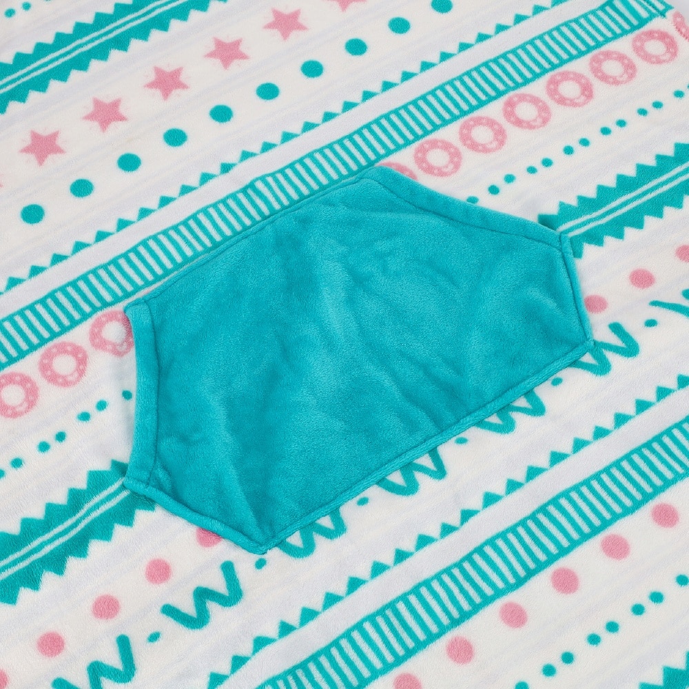 Solace Fleece Blanket with Hand & Foot Pocket 1s