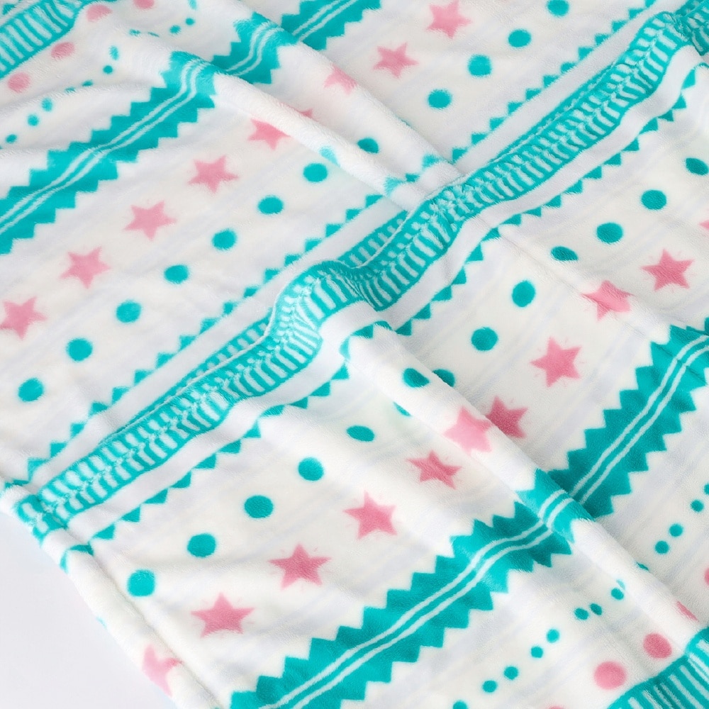 Solace Fleece Blanket with Hand & Foot Pocket 1s