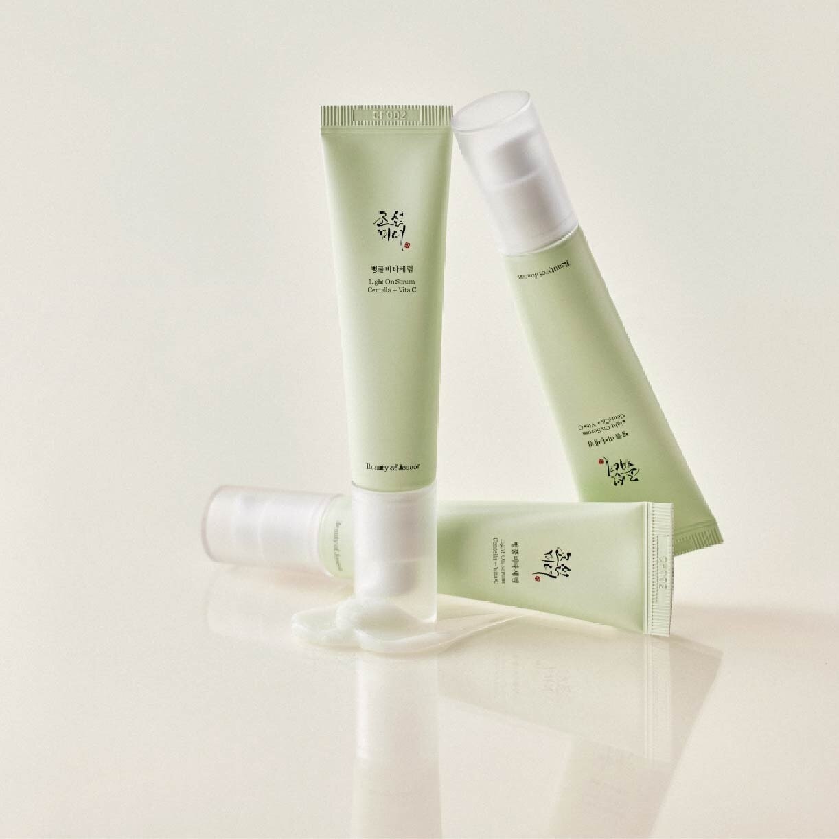 Light On Serum Centella + Vita C (Brightening Serum with Centella Asiatica & Vitamin C) 30ml