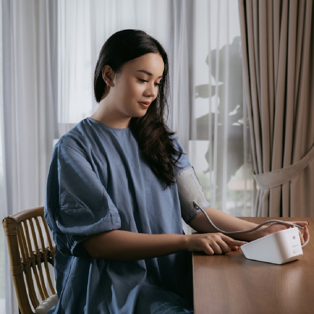 Automatic Blood Pressure Monitor JPN750 1s