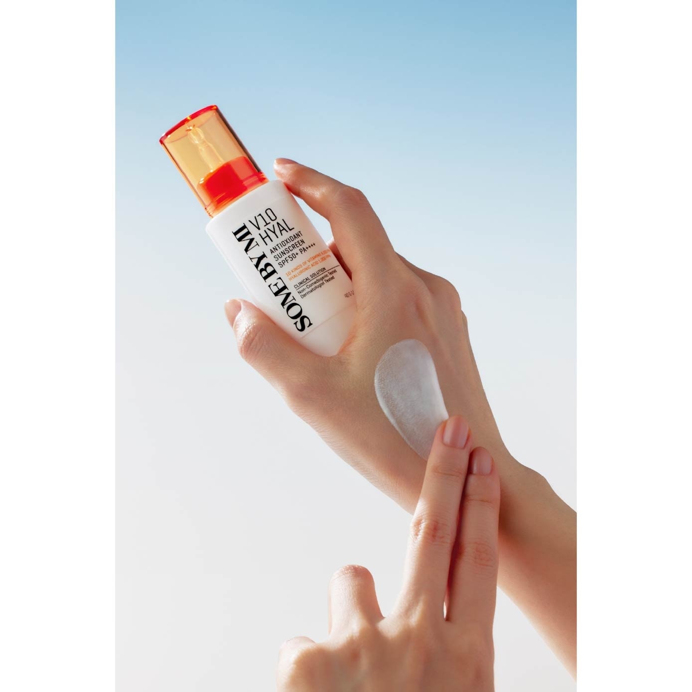 V10 Hyal Antioxidant Sunscreen SPF50+ PA++++ 40g