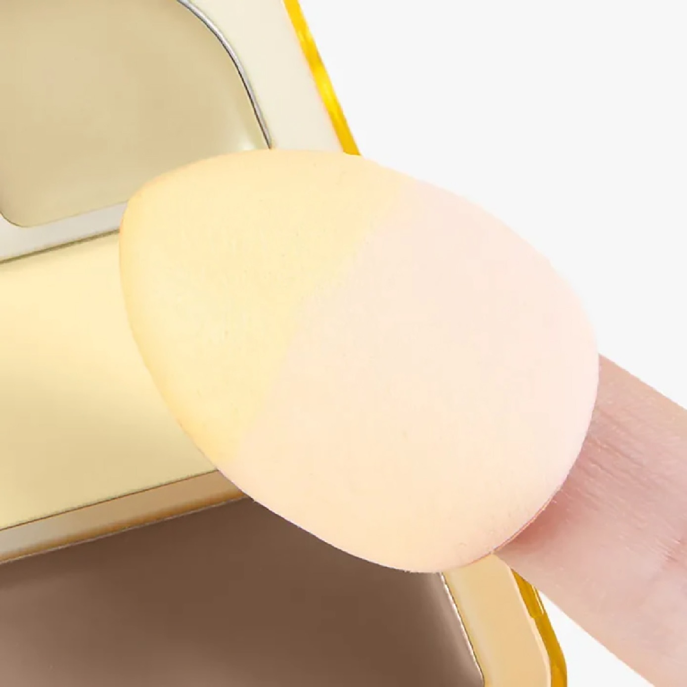 Mini Makeup Puff 3s image
