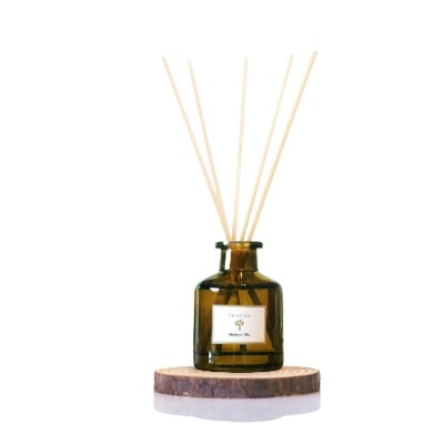 PRISTINE Reed Diffuser Hotel Series Scent Maldives Villa (The Ocean Breeze With Top Notes Of Floral & Ocean Blend & Citrus Freshness Of Grapefruit) 50ml