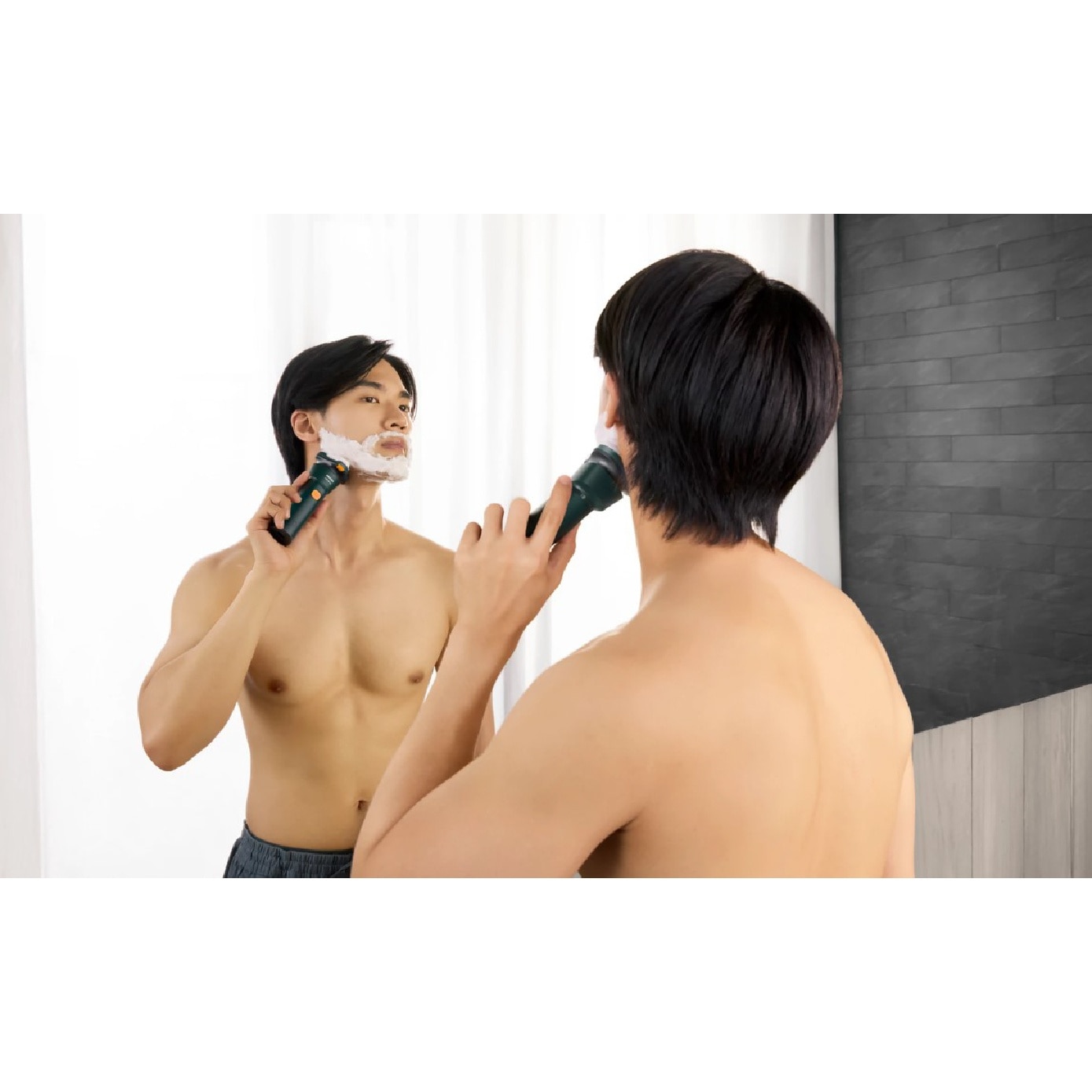 Series 1000 Electric Shaver #S1882/00 1s image