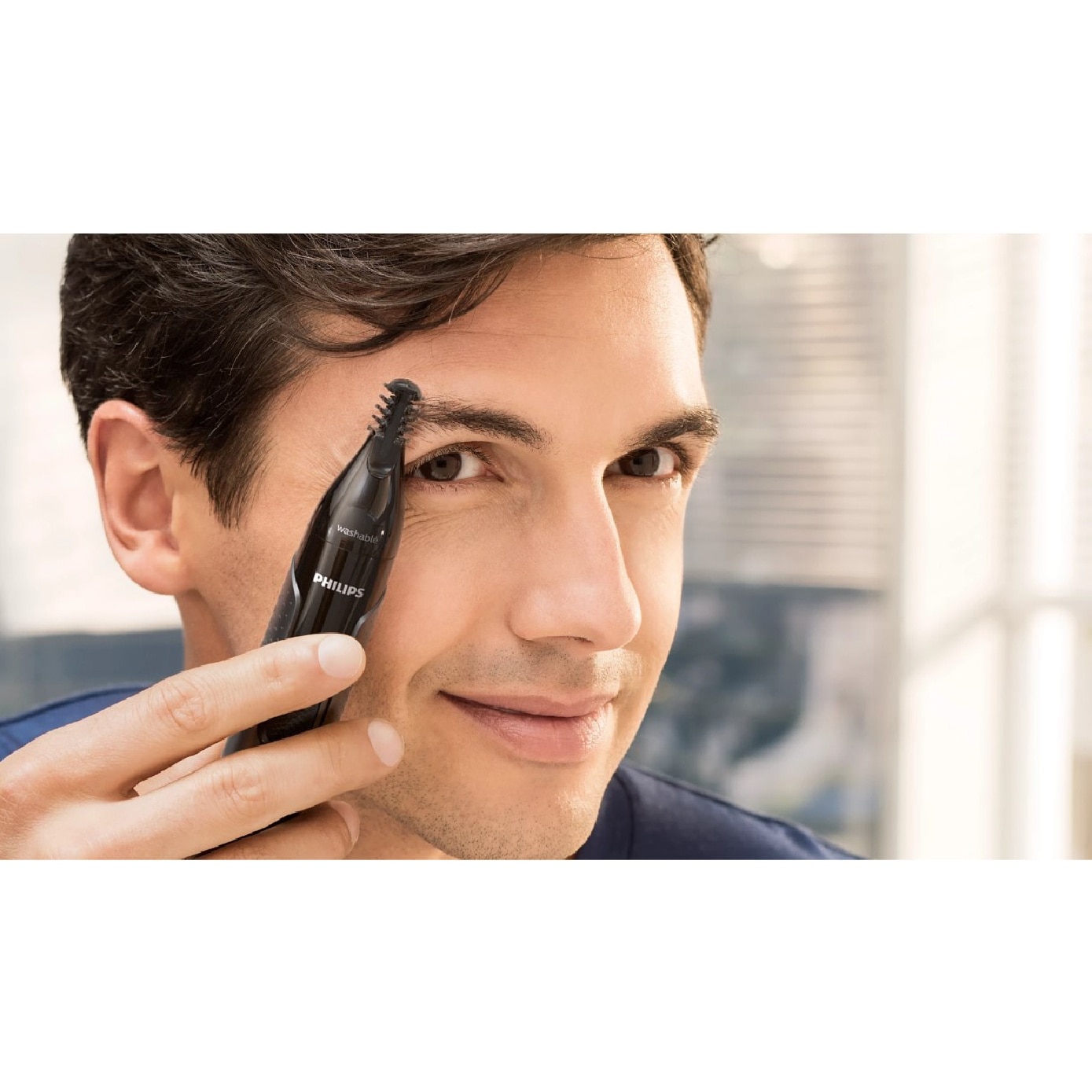 Series 3000 Nose, Ear & Eyebrow Trimmer #NT3650/16 1s image