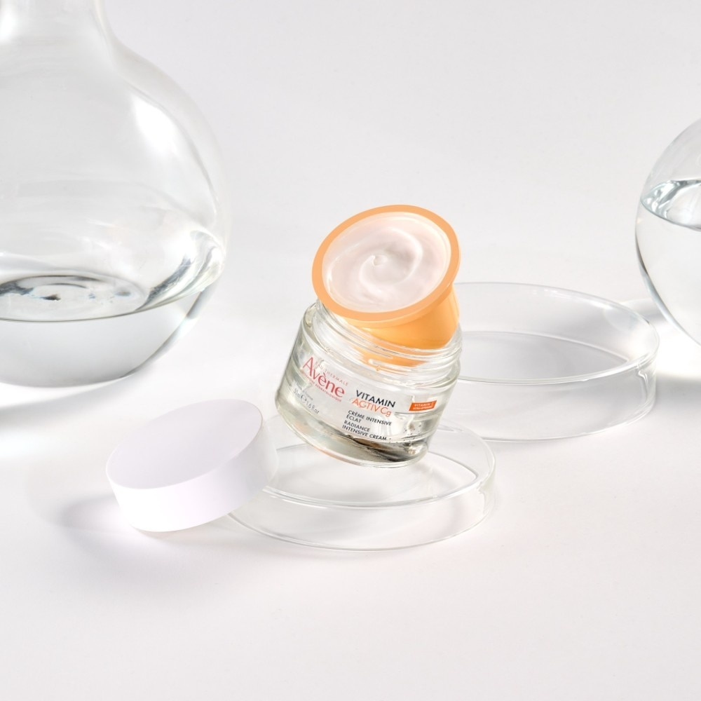 Vitamin Activ Cg Radiance Intensive Cream Refill (To Correct Wrinkles & Brightens The Complexion) 50ml
