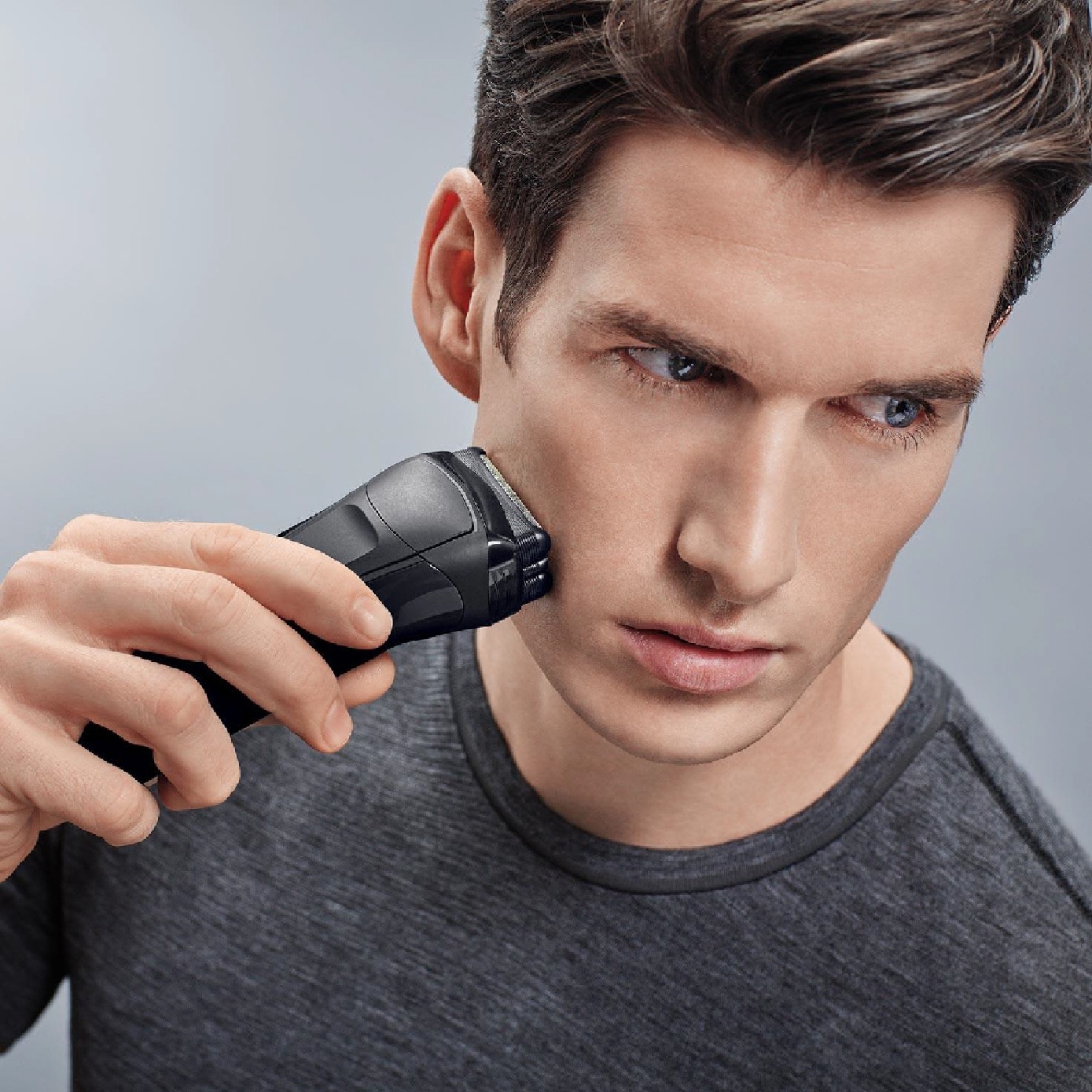 Series 3 300s Wet & Dry Electric Shaver for Men 1s