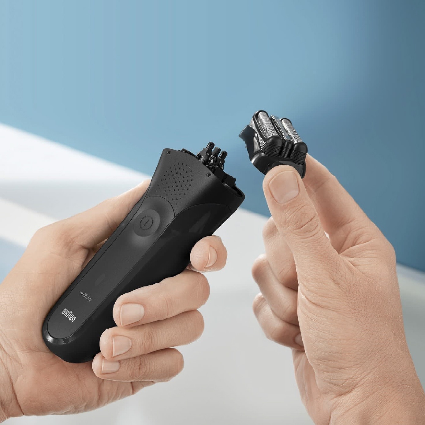 Series 3 300s Wet & Dry Electric Shaver for Men 1s