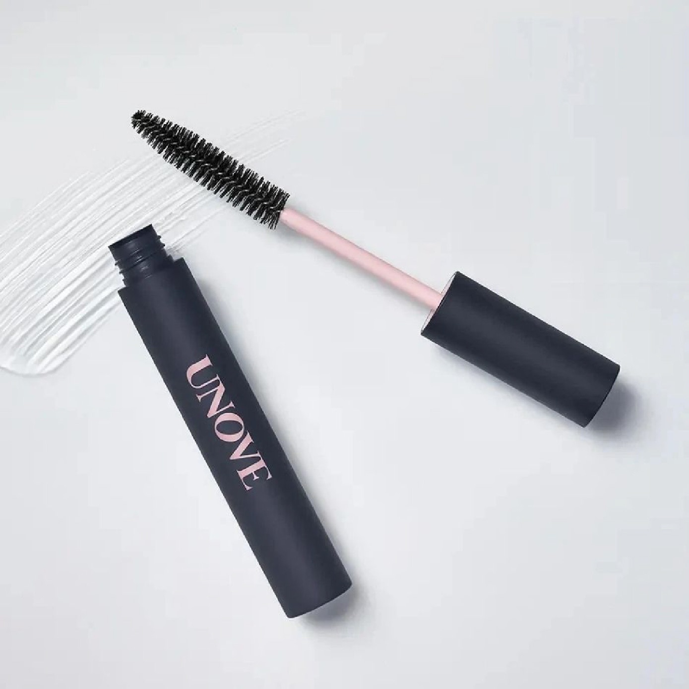 Frizz-Calming Sleek Hair Finishing Stick Blush Musk 480ml