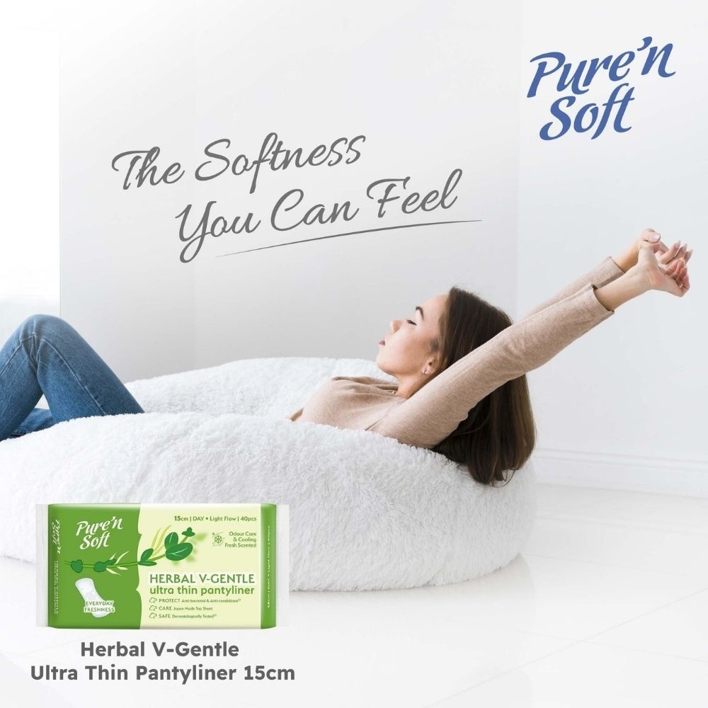 Herbal V-Gentle Ultra Thin Pantyliner 15cm (Odour Care, Cooling Fresh Scented & Dermatologically Tested) 40s