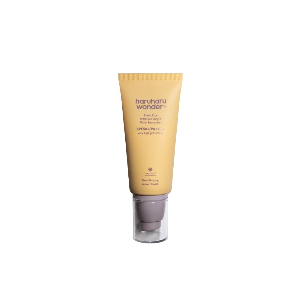 Black Rice Moisture Airyfit Daily Sunscreen SPF50+ PA++++ (Non-Greasy & Velvet Finish) 50ml