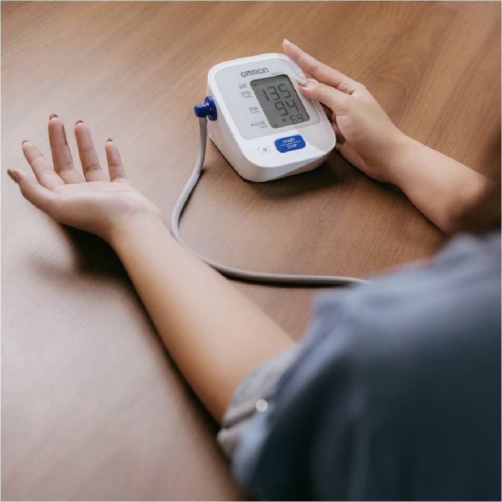 OMRON Blood Pressure Monitor 1s (Model: HEM 7121)