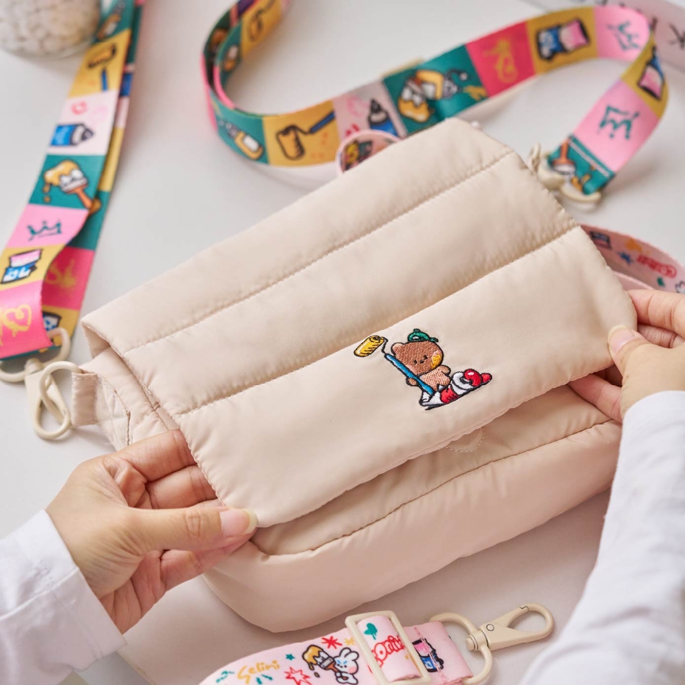 X LINE FRIENDS Minini Crossbody Tote Bag (Bnini) 1s