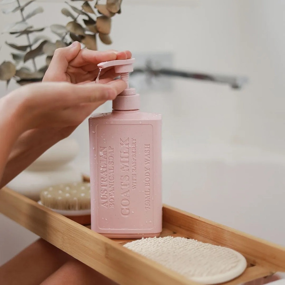 Australian Botanical Soap Goats Milk With Raspberry (Goat Milk Chamomile Organic Aloe Vera And Raspberry) Body Wash 750ml