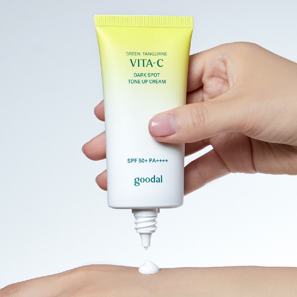 Green Tangerine Vita-C Dark Spot Care Tone Up Cream 50ml